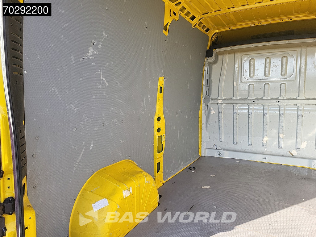 Fiat Ducato 140pk Automaat L2H2 Airco Camera Parkeersensoren Uconnect-display APK 04-2026 Euro6 L2 11m3 Airco 8