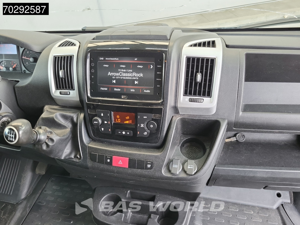 Fiat Ducato 140pk L3H2 Trekhaak Navi Airco Cruise Camera Parkeersensoren Euro6 L3 13m3 Airco Trekhaak Cruise control 13