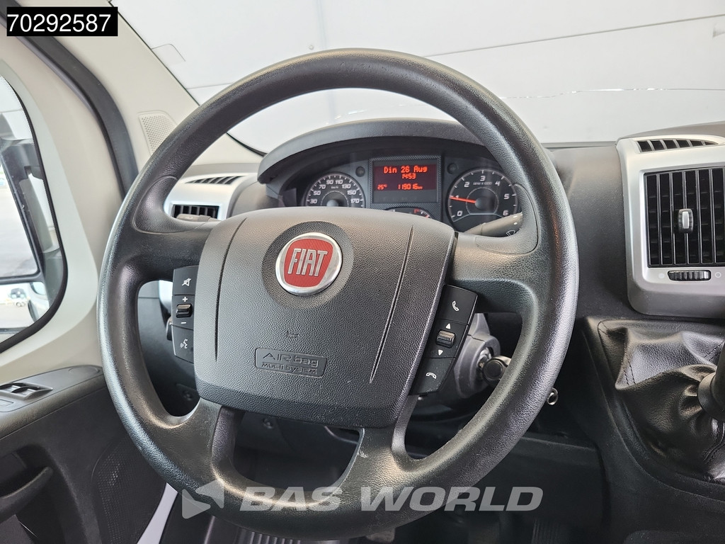 Fiat Ducato 140pk L3H2 Trekhaak Navi Airco Cruise Camera Parkeersensoren Euro6 L3 13m3 Airco Trekhaak Cruise control 17