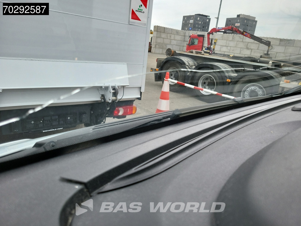 Fiat Ducato 140pk L3H2 Trekhaak Navi Airco Cruise Camera Parkeersensoren Euro6 L3 13m3 Airco Trekhaak Cruise control 21