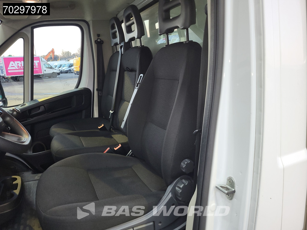 Fiat Ducato 140pk Laadklep Bakwagen Aiirco Cruise Camera DHollandia Euro6 Meubelbak Koffer Airco Cruise control 11