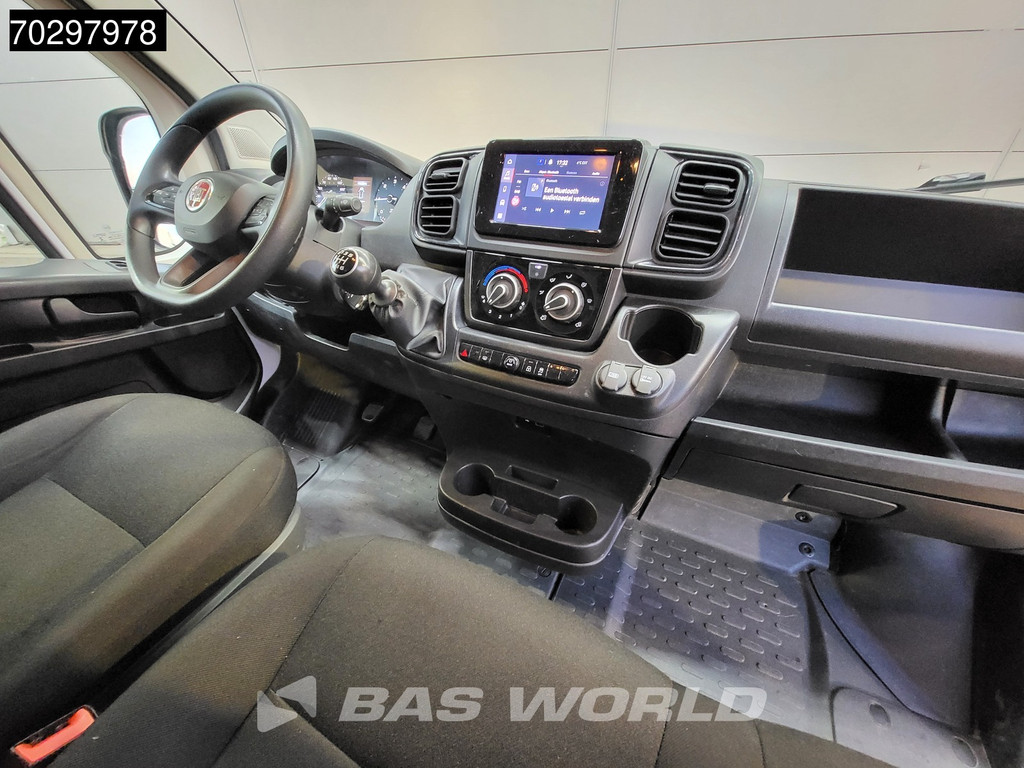 Fiat Ducato 140pk Laadklep Bakwagen Aiirco Cruise Camera DHollandia Euro6 Meubelbak Koffer Airco Cruise control 12