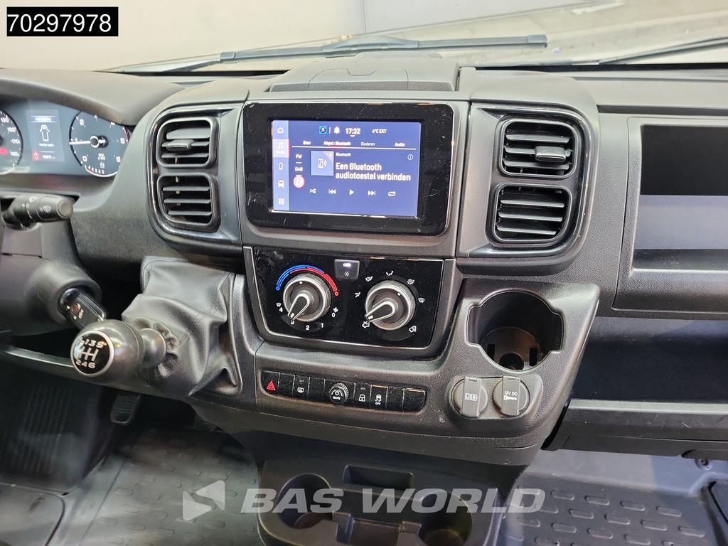 Fiat Ducato 140pk Laadklep Bakwagen Aiirco Cruise Camera DHollandia Euro6 Meubelbak Koffer Airco Cruise control 13