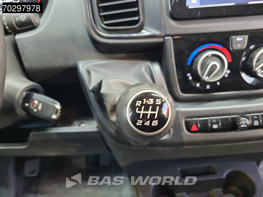 Fiat Ducato 140pk Laadklep Bakwagen Aiirco Cruise Camera DHollandia Euro6 Meubelbak Koffer Airco Cruise control 15