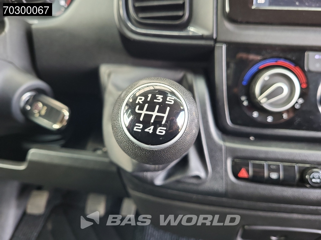 Fiat Ducato 140pk Laadklep Zijdeur Bakwagen Airco Cruise DHollandia Euro6 Meubelbak Koffer Airco Cruise control 15