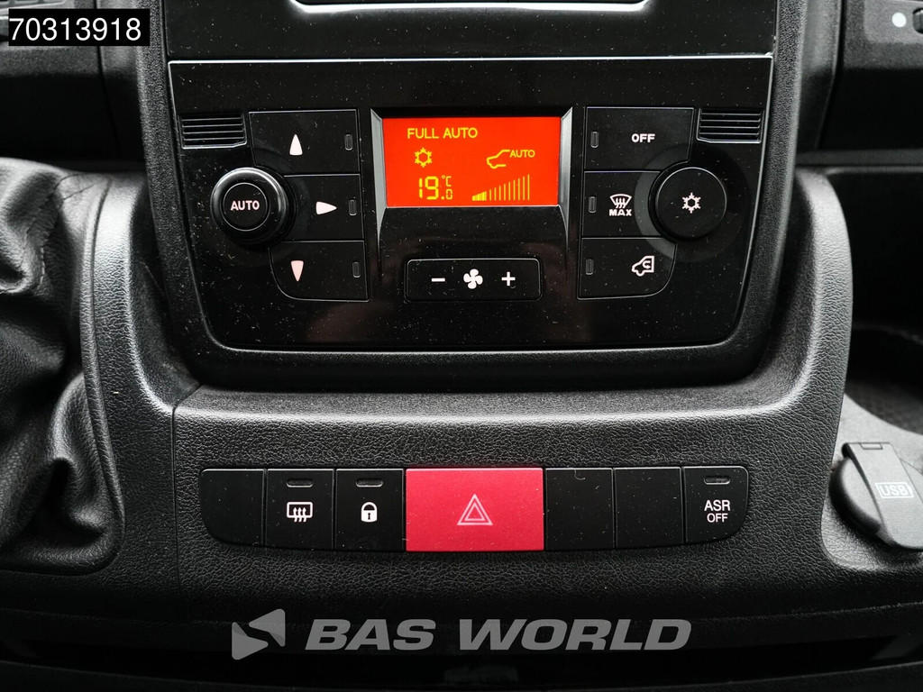 Fiat Ducato 150pk Bakwagen Achterdeuren Euro6 Navi Airco Cruise Meubelbak Koffer Airco Cruise control 18