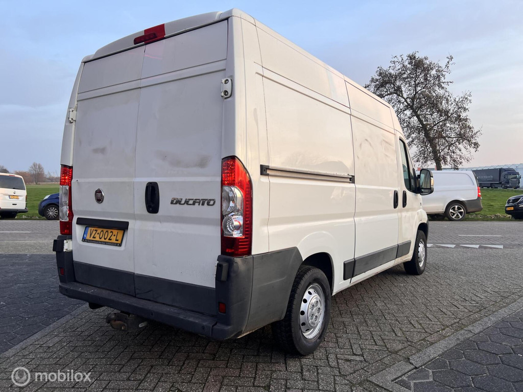 Fiat Ducato bestel 33 2.3 MultiJet L2 H2 181000 km 3