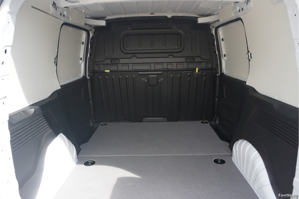 Fiat E-Doblò L1 50 kWh Plus BPM VRIJ Climate, Navi, Camera, Betimmering, 2x Schuifdeur!! NR. B494* 7