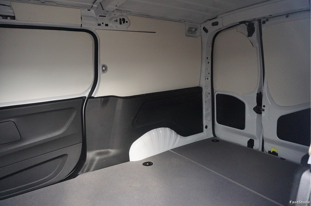 Fiat E-Doblò L2 50 kWh Plus BPM VRIJ Climate, Navi, Camera, Betimmering, 2x Schuifdeur!! NR. J572* 7