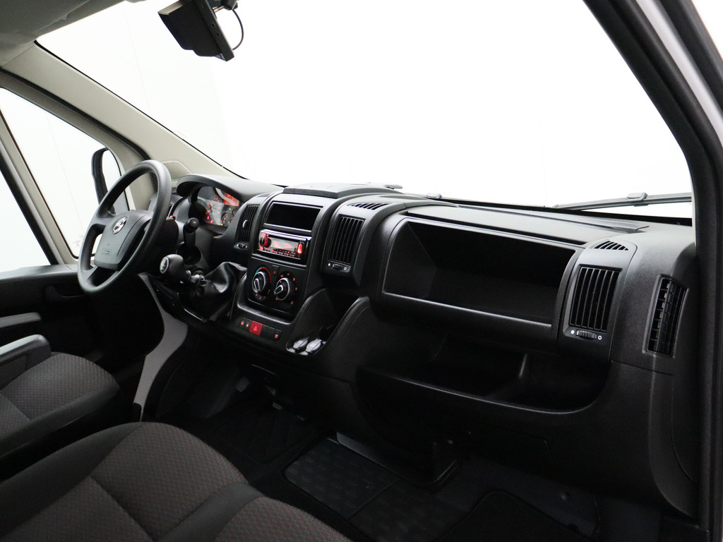 Fiat Movano 2.3CDTi 140PK Bakwagen+Laadlift | Airco | Camera | 3-Persoons | Dakspoiler 21