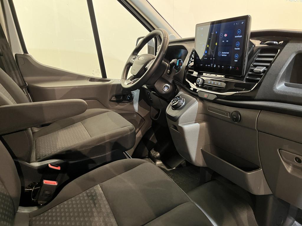 Ford E-Transit 350 L2H2 Trend 68 kWh / 100% Elektrisch !! / Airco / Cruise Control / CarPlay / Camera / Navigatie / 3-Zits / 10.000 KM !! 3