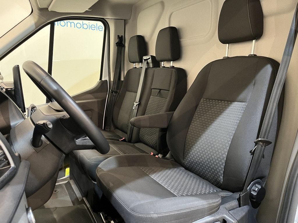 Ford E-Transit 350 L2H2 Trend 68 kWh / 100% Elektrisch !! / Airco / Cruise Control / CarPlay / Camera / Navigatie / 3-Zits / 10.000 KM !! 8