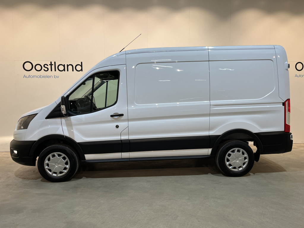 Ford E-Transit 350 L2H2 Trend 68 kWh / 100% Elektrisch !! / Airco / Cruise Control / CarPlay / Camera / Navigatie / 3-Zits / 5.300 KM !! 5
