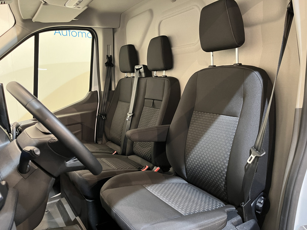 Ford E-Transit 350 L2H2 Trend 68 kWh / 100% Elektrisch !! / Airco / Cruise Control / CarPlay / Camera / Navigatie / 3-Zits / 5.300 KM !! 8