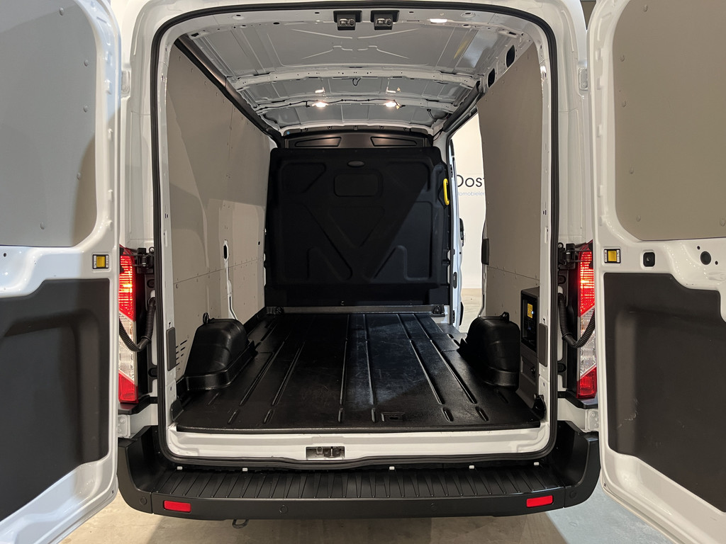 Ford E-Transit 350 L2H2 Trend 68 kWh / 100% Elektrisch !! / Airco / Cruise Control / CarPlay / Camera / Navigatie / 3-Zits / 6.600 KM !! 5