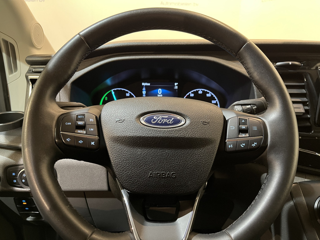 Ford E-Transit 350 L2H2 Trend 68 kWh 184 PK / 100% Elektrisch !! / Airco / Cruise Control / CarPlay / Camera / Navigatie / 3-Zits / 10.350 KM !! 13