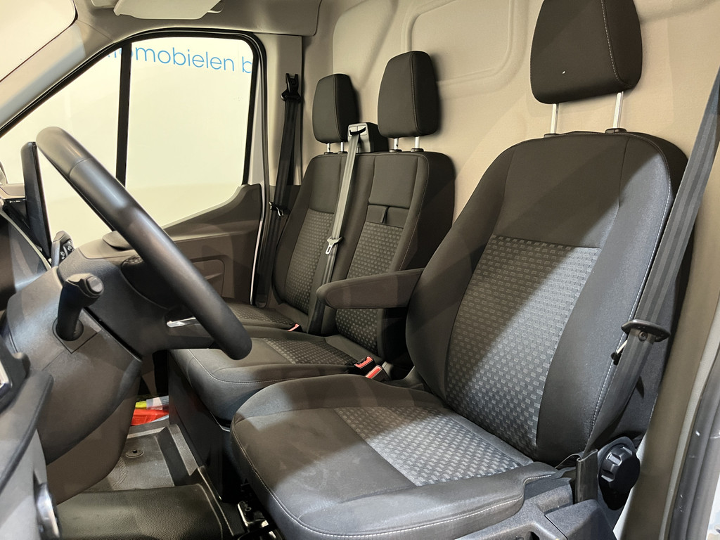 Ford E-Transit 350 L2H2 Trend 68 kWh 184 PK / 100% Elektrisch !! / Airco / Cruise Control / CarPlay / Camera / Navigatie / 3-Zits / 10.350 KM !! 8