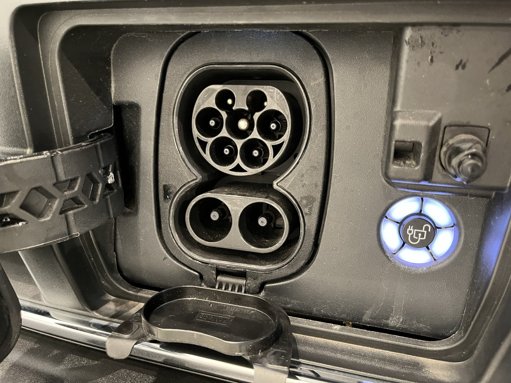 Ford E-Transit 350 L2H2 Trend 89 kWh / 100% Elektrisch !! / Airco / Cruise Control / CarPlay / Camera / Navigatie / 3-Zits / 11.000 KM !! 12