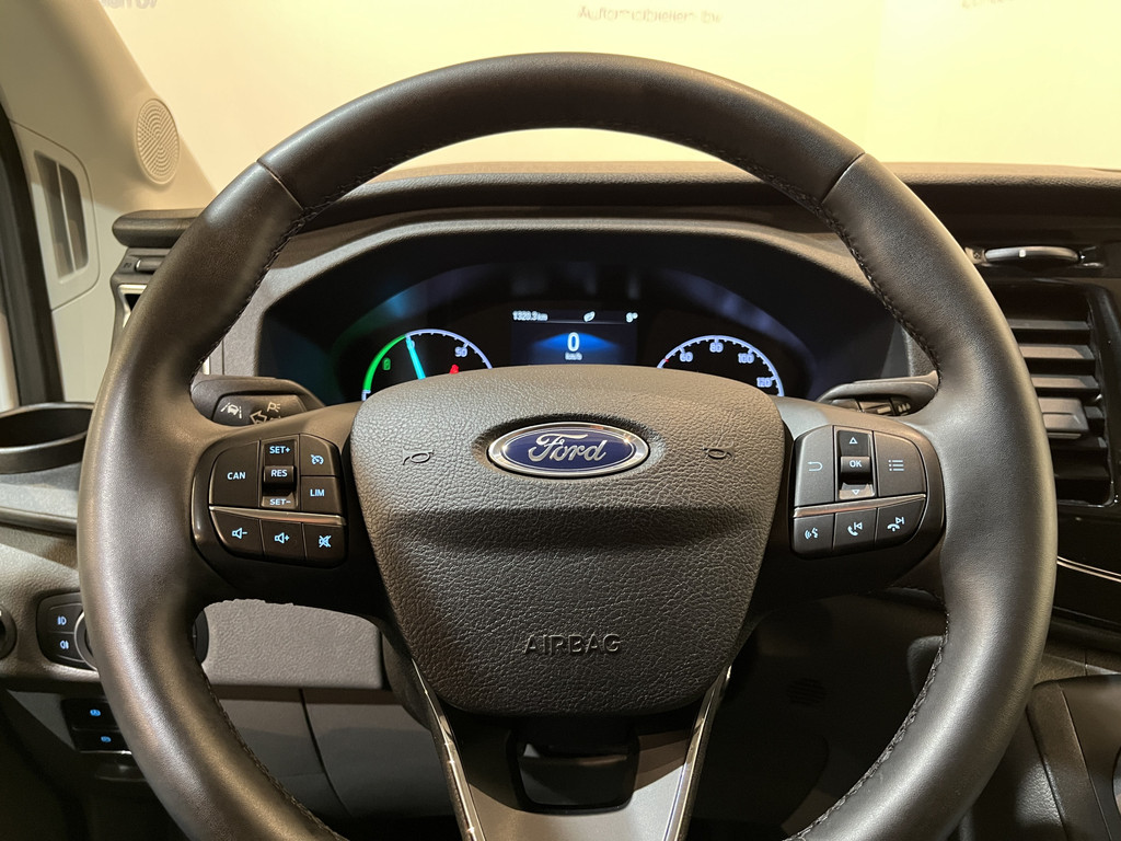 Ford E-Transit 390 (3500 kg) L2H2 Trend 68 kWh / 100% Elektrisch !! / Airco / Cruise Control / CarPlay / Camera / Navigatie / 3-Zits / 1.300 KM !! 11