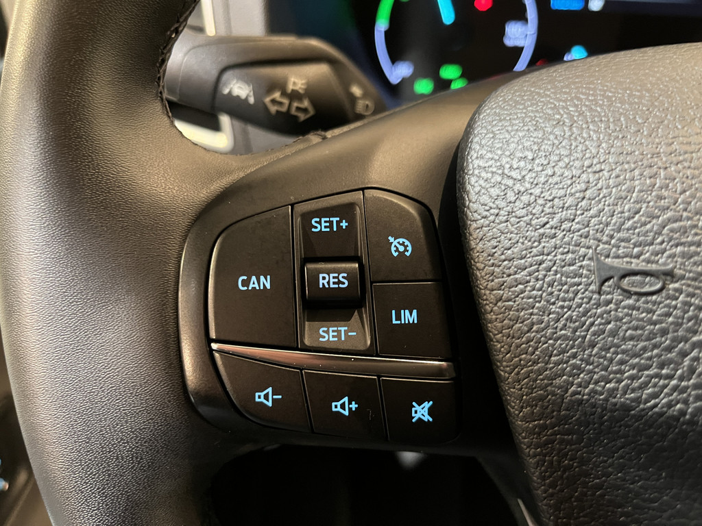 Ford E-Transit 390 (3500 kg) L2H2 Trend 68 kWh / 100% Elektrisch !! / Airco / Cruise Control / CarPlay / Camera / Navigatie / 3-Zits / 1.300 KM !! 12