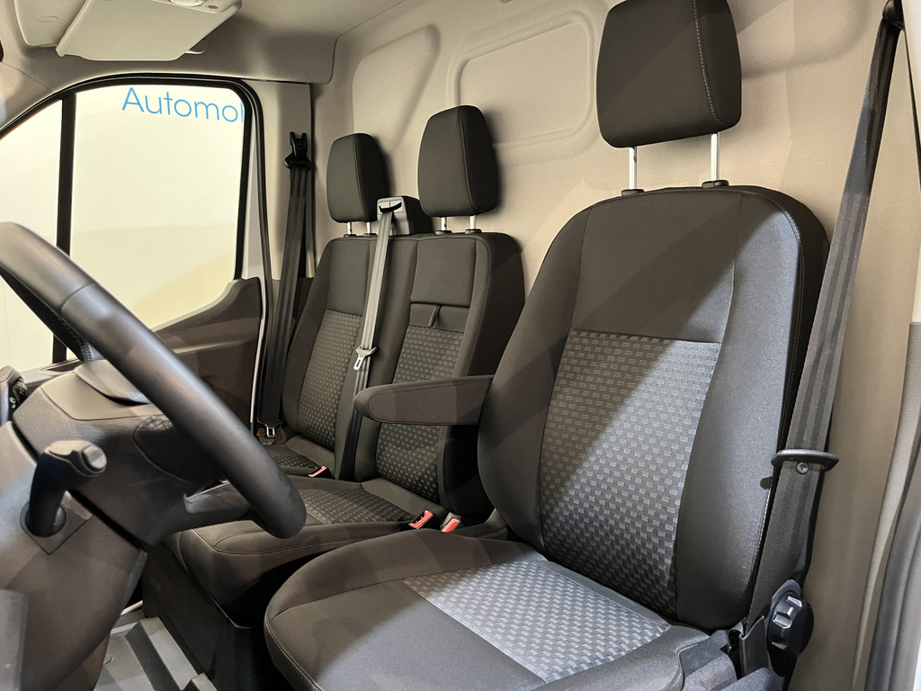 Ford E-Transit 390 (3500 kg) L2H2 Trend 68 kWh / 100% Elektrisch !! / Airco / Cruise Control / CarPlay / Camera / Navigatie / 3-Zits / 1.300 KM !! 8