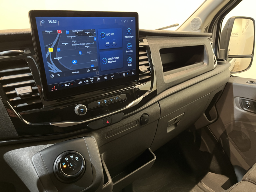 Ford E-Transit 390 (3500 kg) L2H2 Trend 68 kWh / 100% Elektrisch !! / Airco / Cruise Control / CarPlay / Camera / Navigatie / 3-Zits / 13.850 KM !! 7