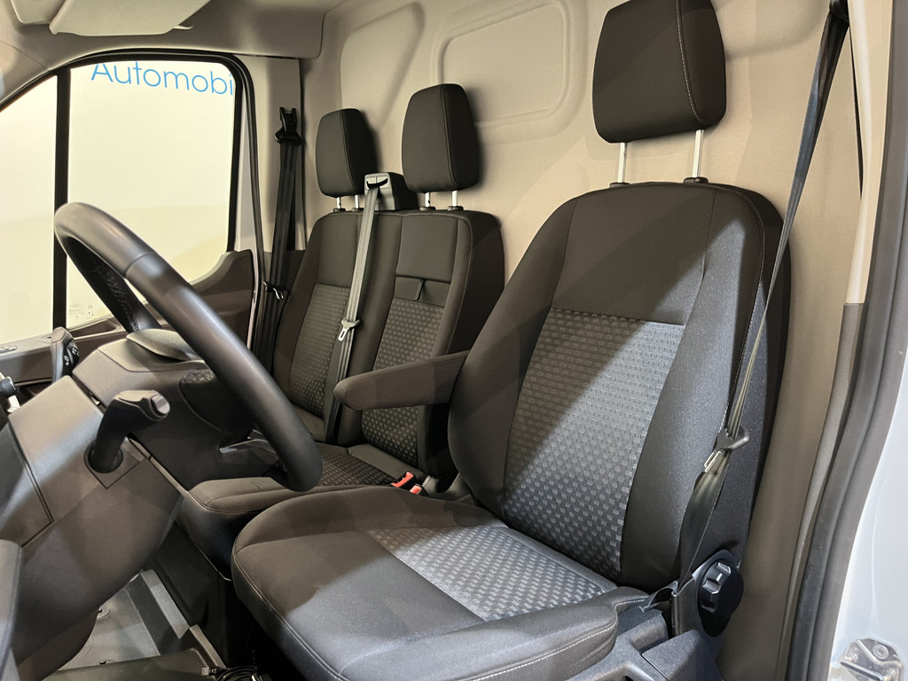 Ford E-Transit 390 (3500 kg) L2H2 Trend 68 kWh / 100% Elektrisch !! / Airco / Cruise Control / CarPlay / Camera / Navigatie / 3-Zits / 13.850 KM !! 8