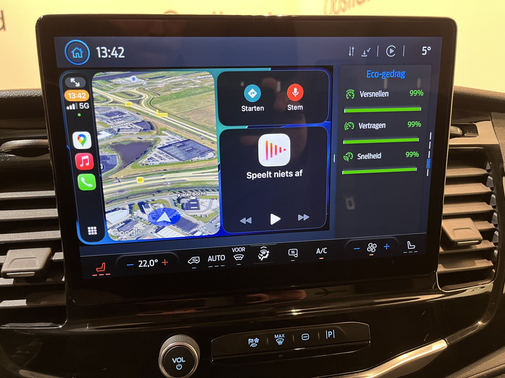 Ford E-Transit 390 (3500 kg) L2H2 Trend 68 kWh / 100% Elektrisch !! / Airco / Cruise Control / CarPlay / Camera / Navigatie / 3-Zits / 13.850 KM !! 9