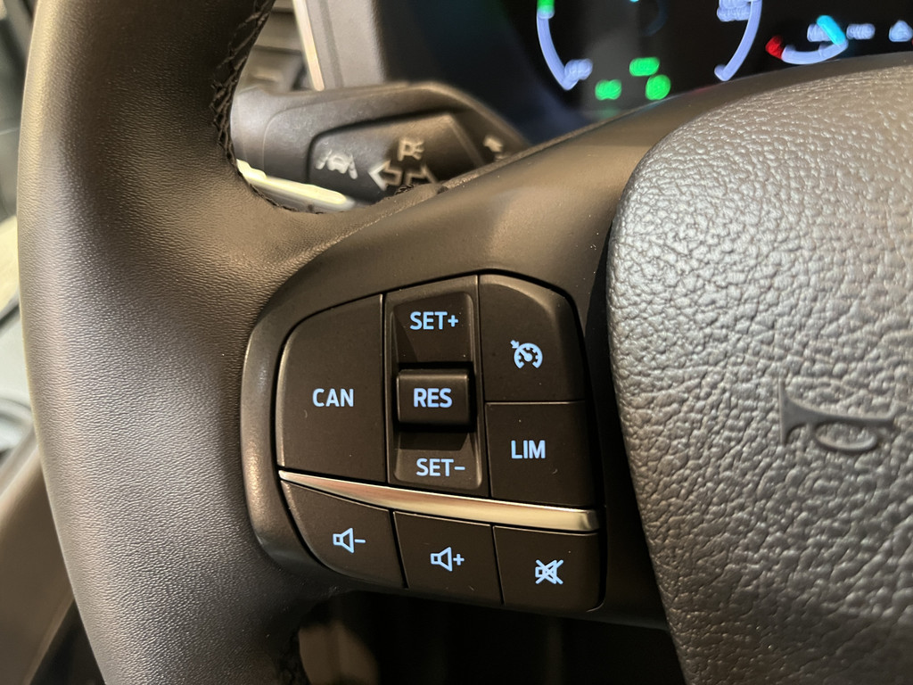 Ford E-Transit 390 (3500 kg) L2H2 Trend 68 kWh / 100% Elektrisch !! / Airco / Cruise Control / CarPlay / Camera / Navigatie / 3-Zits / 4.000 KM !! 13