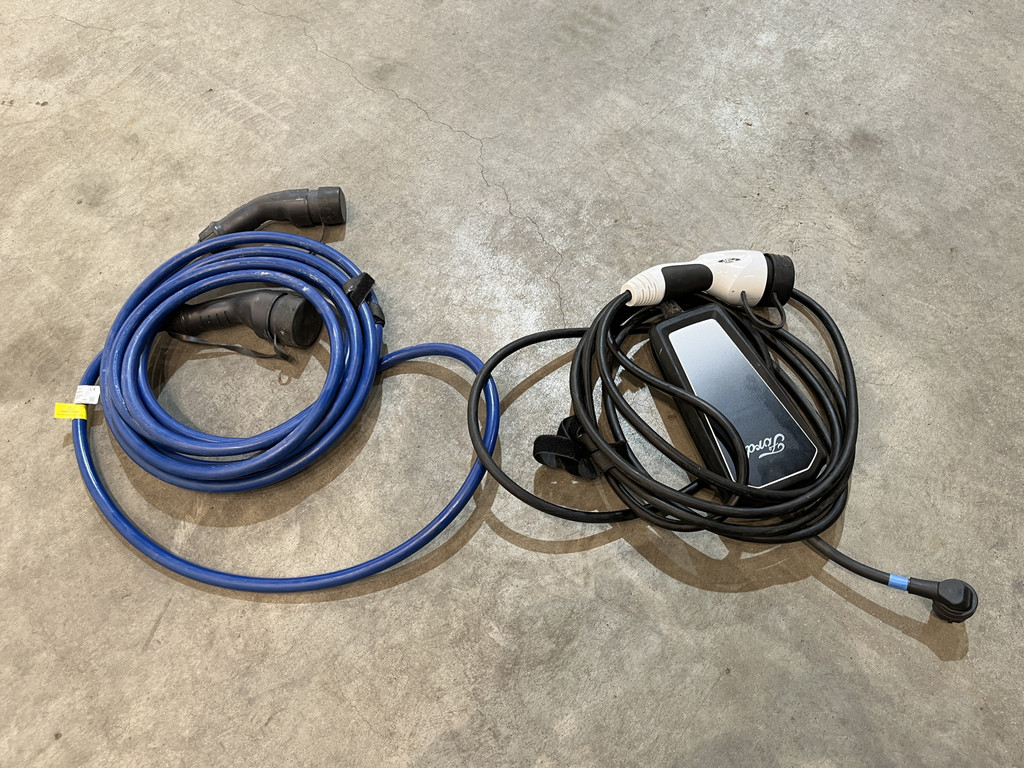 Ford E-Transit L2H2 Trend 68 kWh 184 PK / 100% Elektrisch !! / Airco / Cruise Control / CarPlay / Camera / Navigatie / 3-Zits / 17.000 KM !! 15