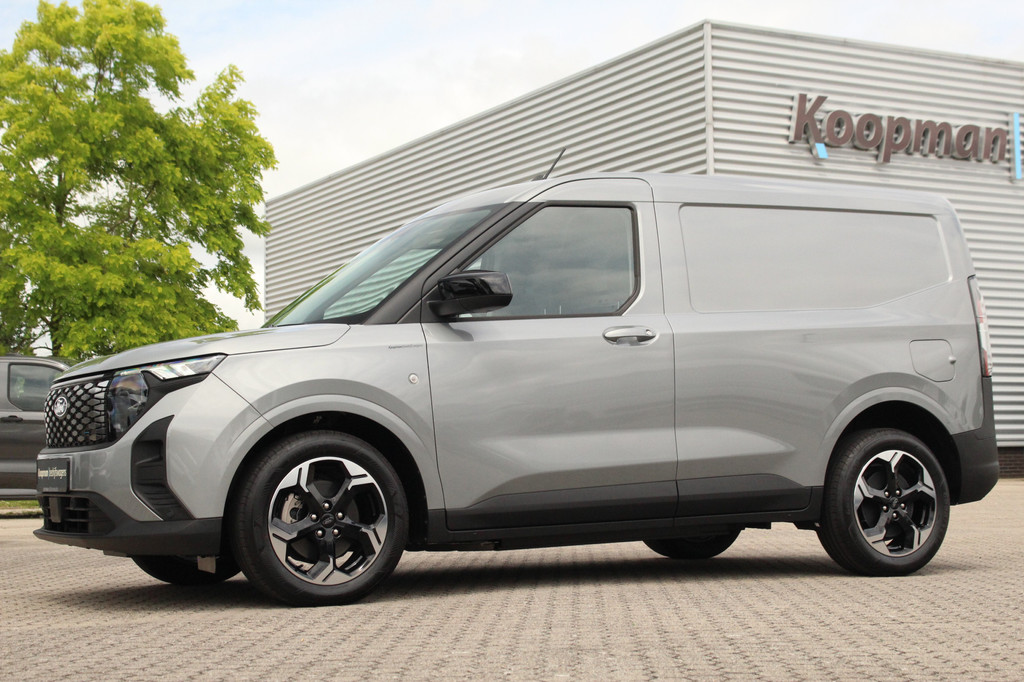 Ford E-Transit Courier Limited | 44kWh | 100kW/136pk | Trekhaak | Camera | Carplay/Android | Lease 501,- p/m 13