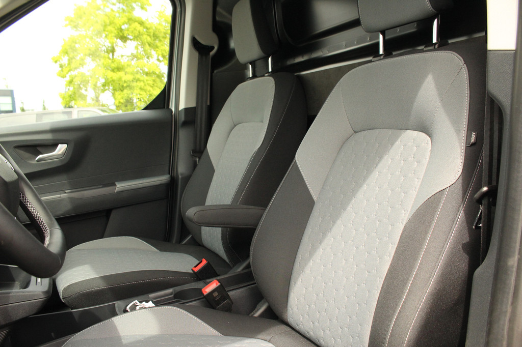 Ford E-Transit Courier Limited | 44kWh | 100kW/136pk | Trekhaak | Camera | Carplay/Android | Lease 501,- p/m 15