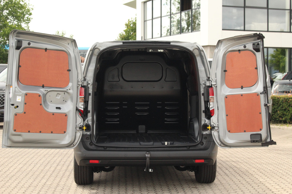Ford E-Transit Courier Limited | 44kWh | 100kW/136pk | Trekhaak | Camera | Carplay/Android | Lease 501,- p/m 8