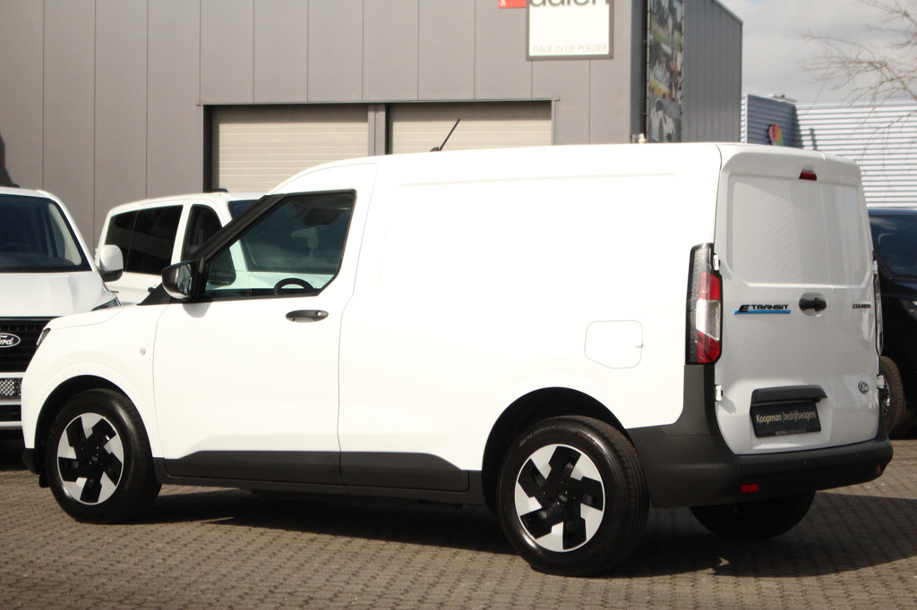 Ford E-Transit Courier Trend | 44kWh | 100kW/136pk | Rijbereik 293km | Winterpack | Camera | Cruise | Sync 4 13 | Carplay/Android | Lease 466,- p/m 11
