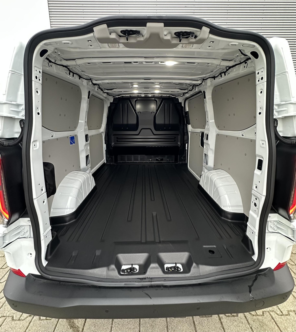 Ford E-Transit Cust. 320 L1H1 Trend 65 kWh Nieuw! Laadruimte pakket|Stoelverw|3zits 10