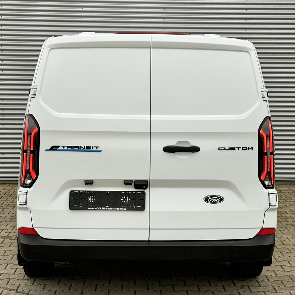Ford E-Transit Cust. 320 L1H1 Trend 65 kWh Nieuw! Laadruimte pakket|Stoelverw|3zits 11
