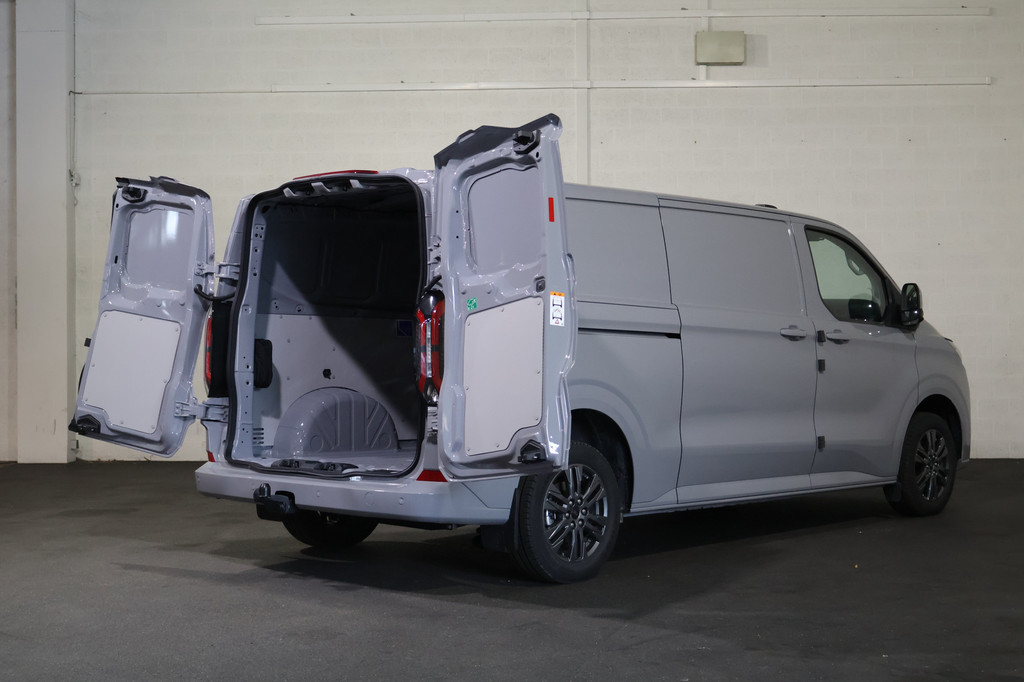 Ford E-Transit Cust. 320 L2 H1 Limited 65 kWh 218pk 2x Schuifdeur Trekhaak B&O Audio 10