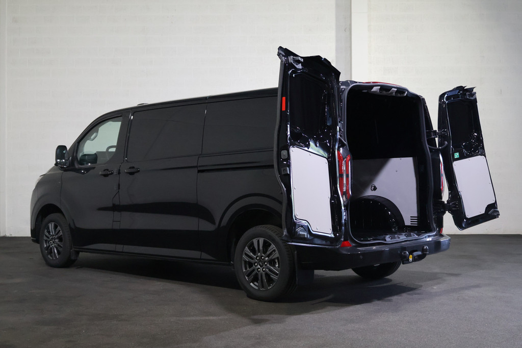 Ford E-Transit Cust. 320 L2 H1 Limited 65 kWh 218pk 2x Schuifdeur Trekhaak B&O Audio 12