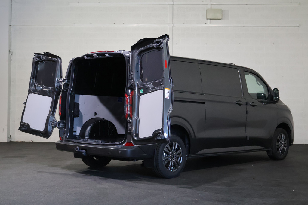 Ford E-Transit Cust. 320 L2 H1 Limited 65 kWh 218pk Trekhaak B&O Audio 10