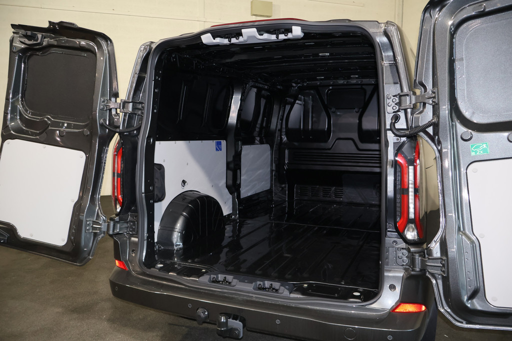 Ford E-Transit Cust. 320 L2 H1 Limited 65 kWh 218pk Trekhaak B&O Audio 13