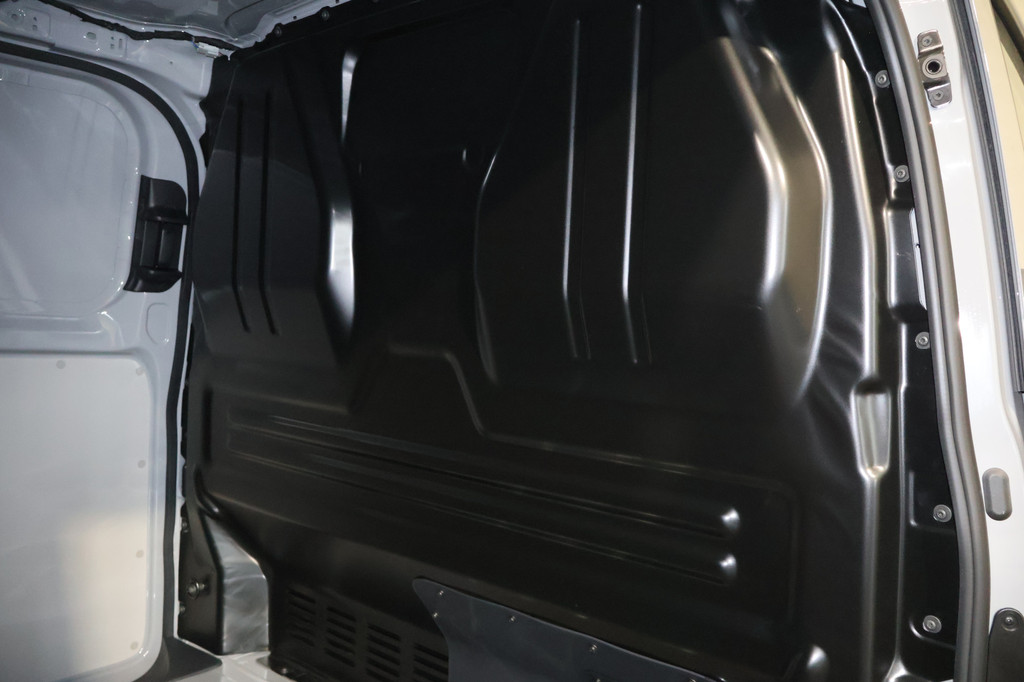 Ford E-Transit Cust. 320 L2 H1 Limited 65 kWh 218pk Trekhaak B&O Audio 15