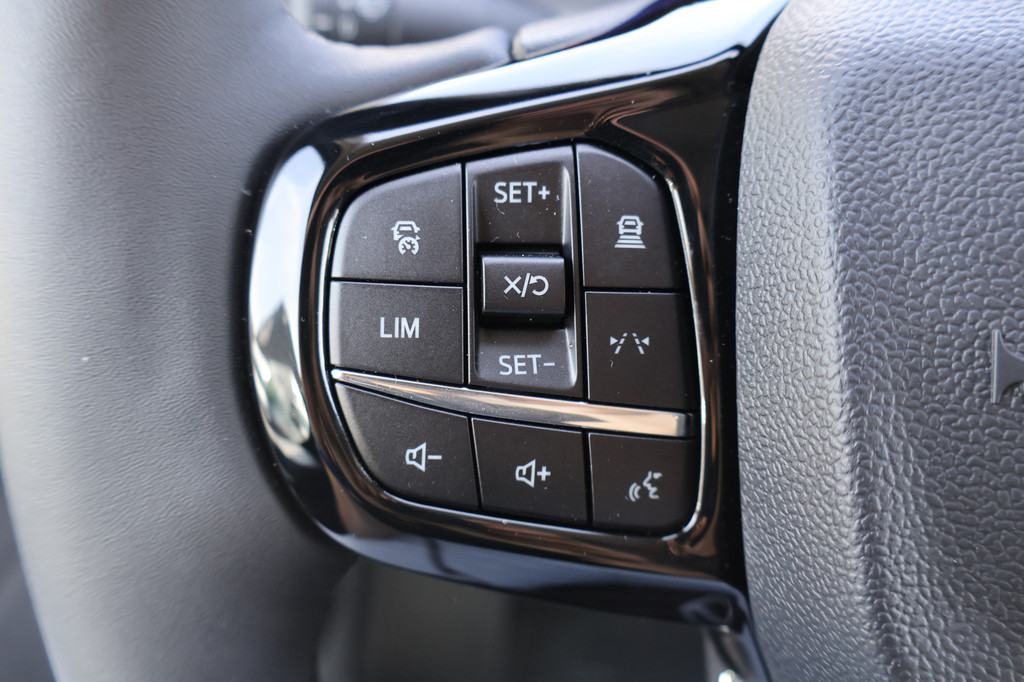 Ford E-Transit Cust. 320 L2 H1 Limited 65 kWh 218pk Trekhaak B&O Audio 16