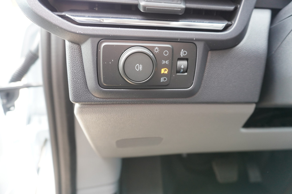 Ford E-Transit Cust. 320L L2H1 Limited 65 kWh 160KW/218PK Automaat met POWERPACK Nr. V029 | Airco | Cruise | Apple CP| 20LM velgen | Trekhaak | Spoilers DEMO 21