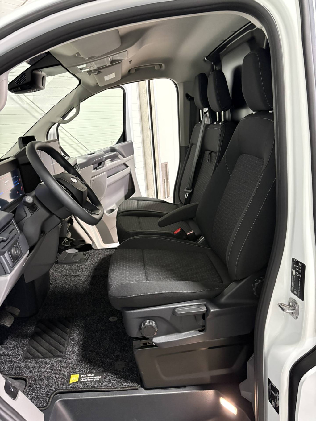 Ford E-Transit Cust. 340 L2H1 71 kWh 136Pk Dubbele schuifdeur VVB501 Prijs zoals getoond 19