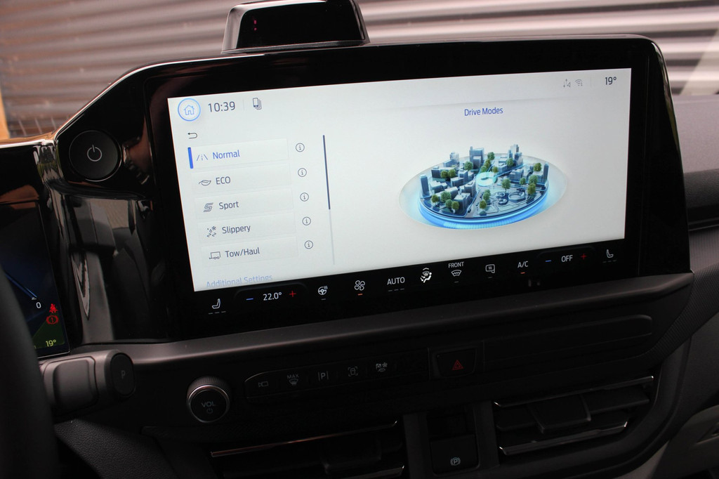 Ford E-Transit Cust. 340 L2H1 Limited 71 kWh 218PK / JB- EDITON / CAMERA / 370KM RANGE /APPLE CARPLAY /DRIVERS- PACK /FULL OPTIONS 19