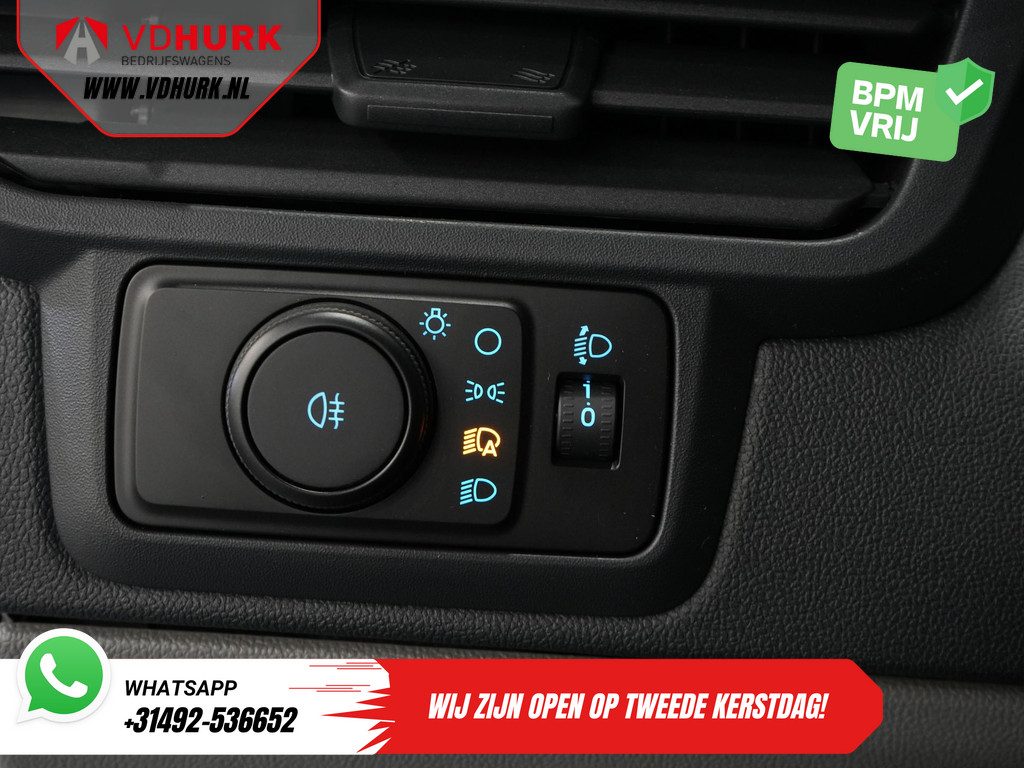 Ford E-Transit Cust. 340 L2 Trend 65 kWh 330 km WLTP LED/ Snellader/ 2.3t Trekverm./ Stuurverw./ Stoelverw./ Carplay/ Climate/ Camera/ PDC/ Cruise 18