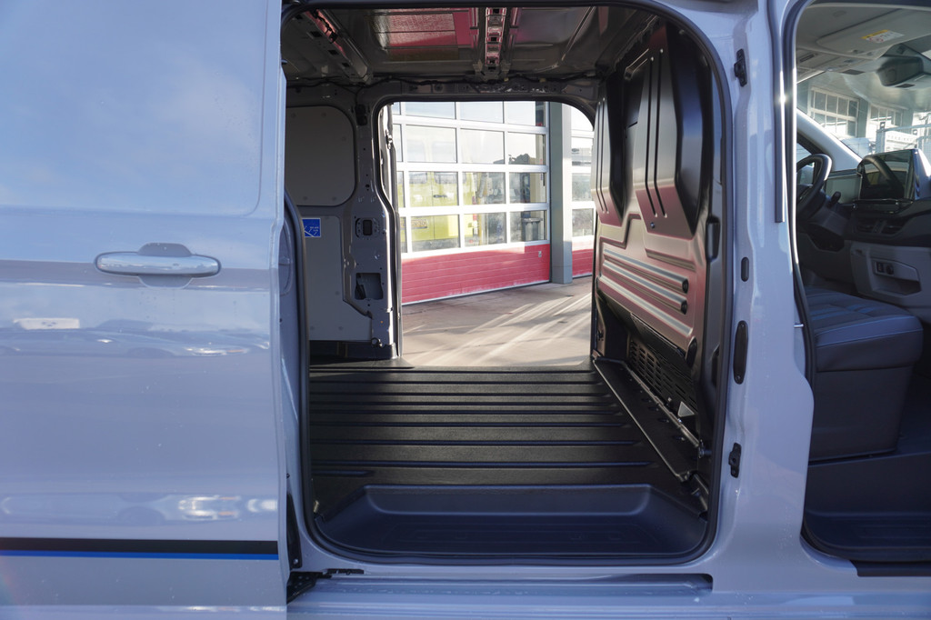 Ford E-Transit Cust. L2H1 Sport 218PK Automaat Schuifdeur links en rechts Airco | adap.cruise | Navi | 360 camera | 19Lm velgen 14