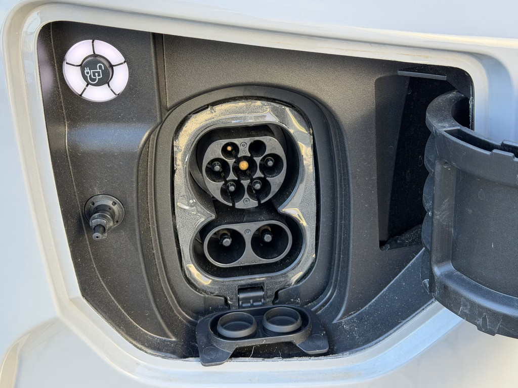 Ford E-Transit Cust. L2H1 Sport 218PK Automaat Schuifdeur links en rechts Airco | adap.cruise | Navi | 360 camera | 19Lm velgen 20