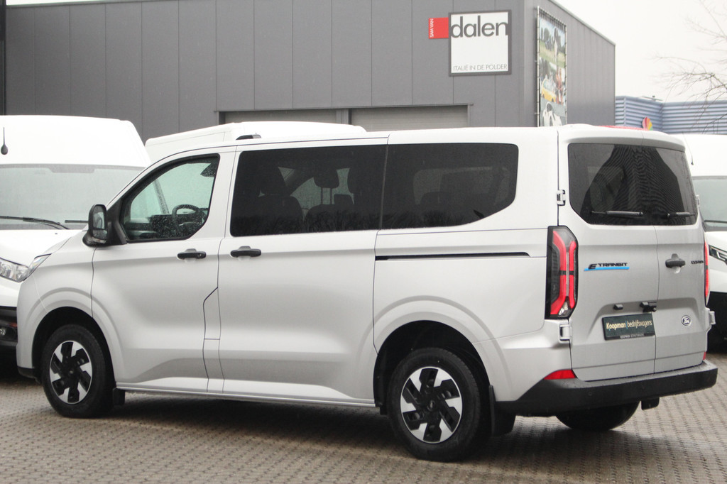 Ford E-Transit Custom 320 L1H1 Kombi | 9 persoons | Trend | 65kWh | 160kW/218pk | Trekgewicht 2300kg | Camera | Carplay/Android | Cruise | Lease 824,- p/m 16