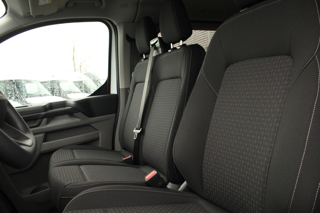 Ford E-Transit Custom 320 L1H1 Kombi | 9 persoons | Trend | 65kWh | 160kW/218pk | Trekgewicht 2300kg | Camera | Carplay/Android | Cruise | Lease 824,- p/m 20